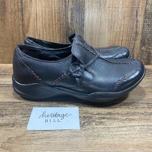 Clarks Womens Wave Walk Brown Slip On Nubuck Leather Shoes Loafers - Womens 7M